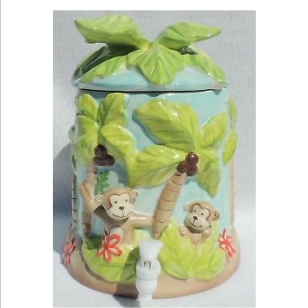 Monkey 🐒 juice dispenser